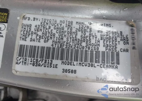 2004 Toyota Camry Le V6 z USA, uszkodzony, nr VIN 4T1BF32K24U070150